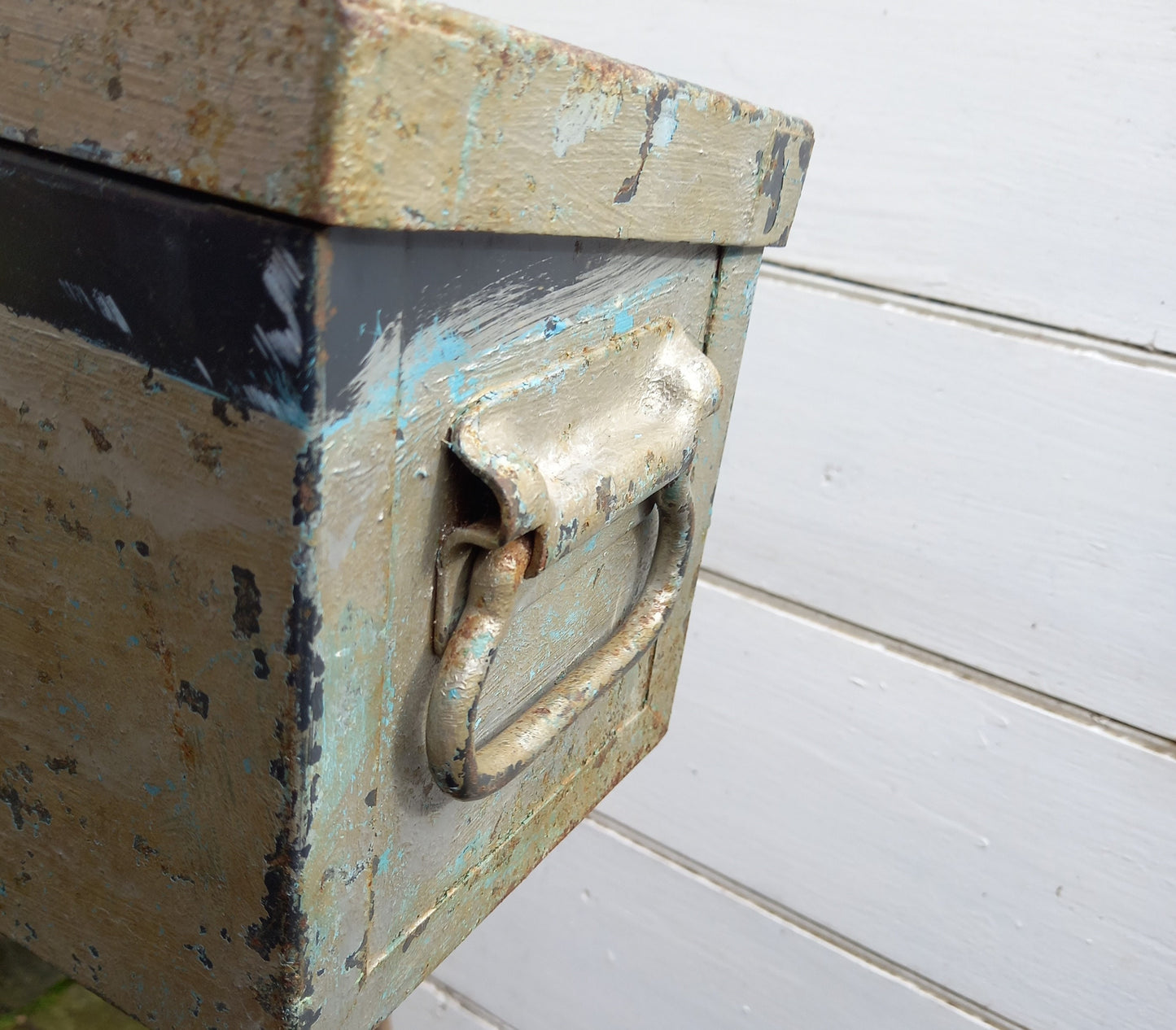Vintage Metal Box: Antique Metal Box/Metal Storage Trunk/Metal Chest/Long Metal Box/Storage Chest/Industrial Decor/Rusty Metal Box/Long Box